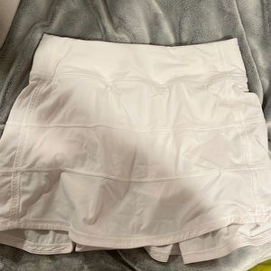 Lululemon pace rival skirt size 2 white length 2.5